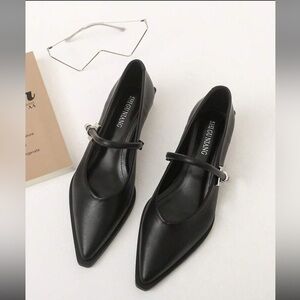 NWT SHEIN Shi Gunang Black Modern Pointed Toe Flats